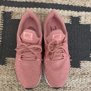 Nike Womens Pegasus 36 Running shoes